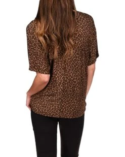 MICHAEL Michael Kors Cheetah Twist Hem Top | Shirts & Tops 5 MICHAEL Michael Kors Cheetah Twist Hem Top | Shirts & Tops -Outlet Michael Kors Store 814UJgt wxL. AC SR736920
